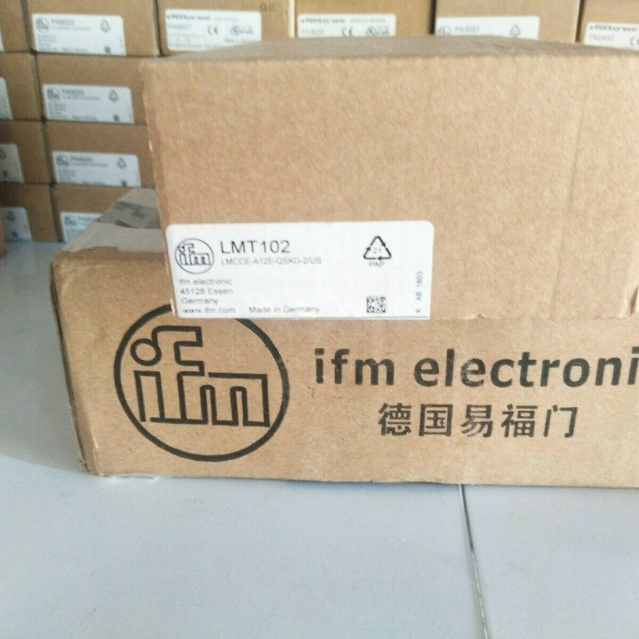 Cảm biến báo mức điện dung LMT102